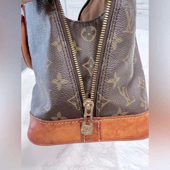LOUIS VUITTON Alma Vintage Monogram Handbag Monogram Canvas - Picture 8 of 14
